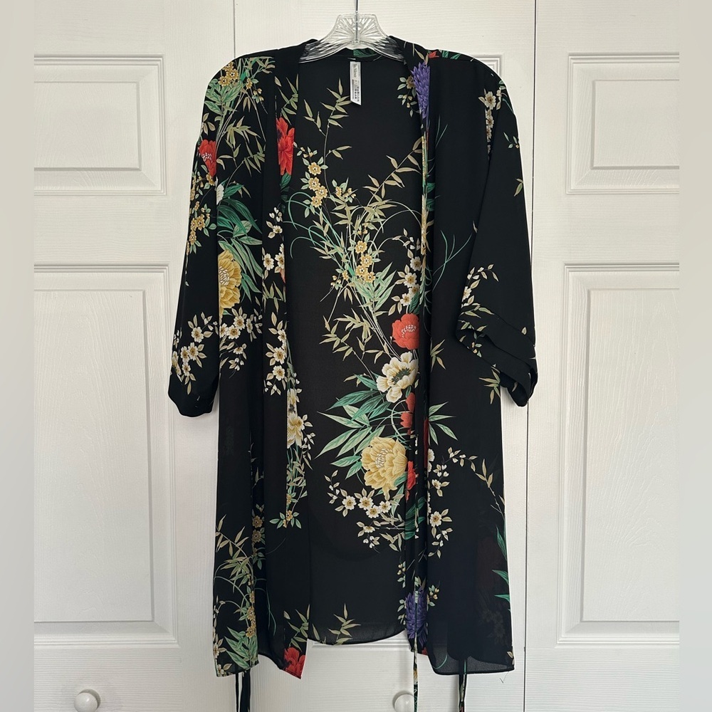 Flora Nikrooz Black Floral Robe - Size L - EUC - Picture 4 of 8